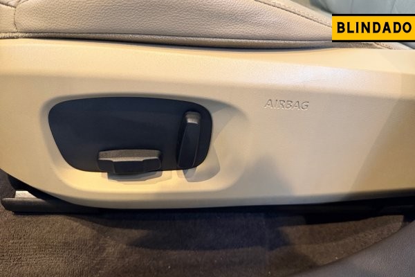 LAND ROVER Range Rover Evoque 2.0 16V TD4 TURBO DIESEL SE 4WD 4P AUTOMÁTICO 2016/2016